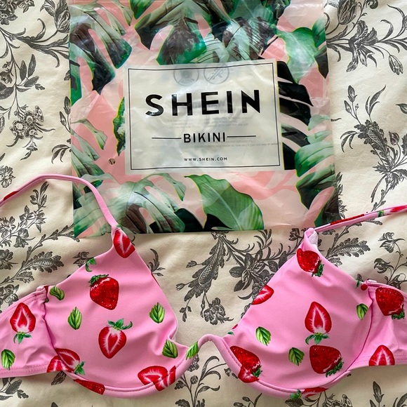 Shein Strawberry Bikini Top Size S - Picture 2 of 6